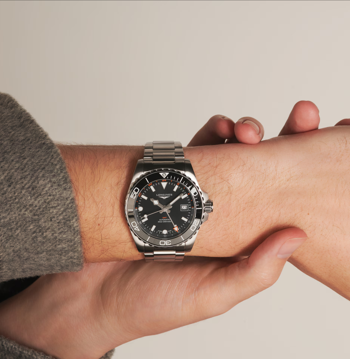 LNGS Hydroconquest GMT 41mm Watch with Black Dial
