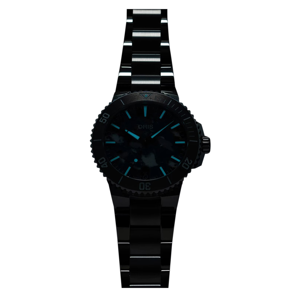 ORS Aquis Date Upcycle Calibre 400 Watch with Stainless Steel Bracelet, 43.50mm