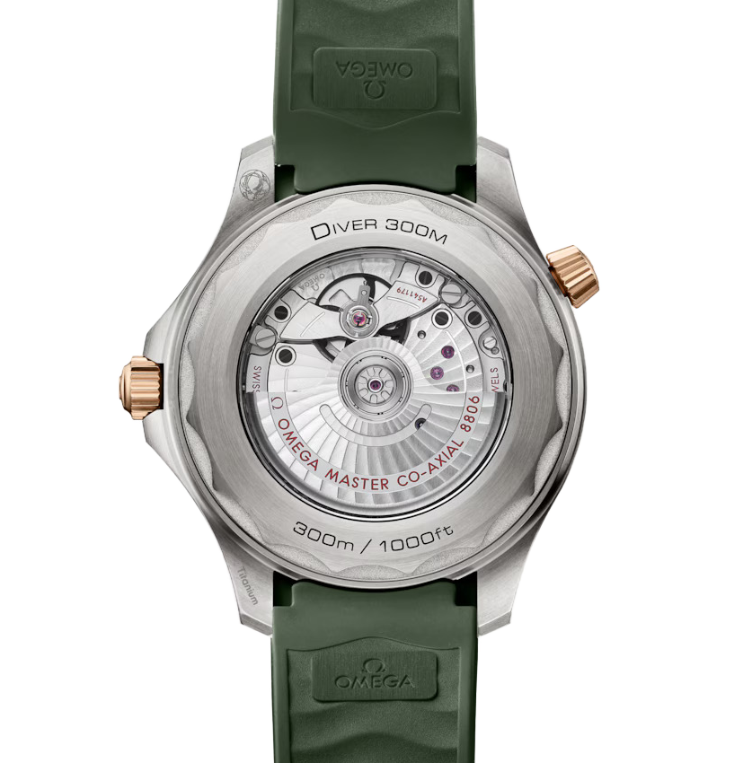 OMG Seamaster Diver 300m, 42mm with Green Rubber Strap