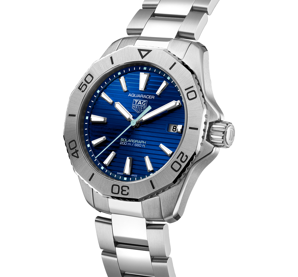 TGHR Aquaracer Professional 200 Solargraph Watch with a Blue Dial